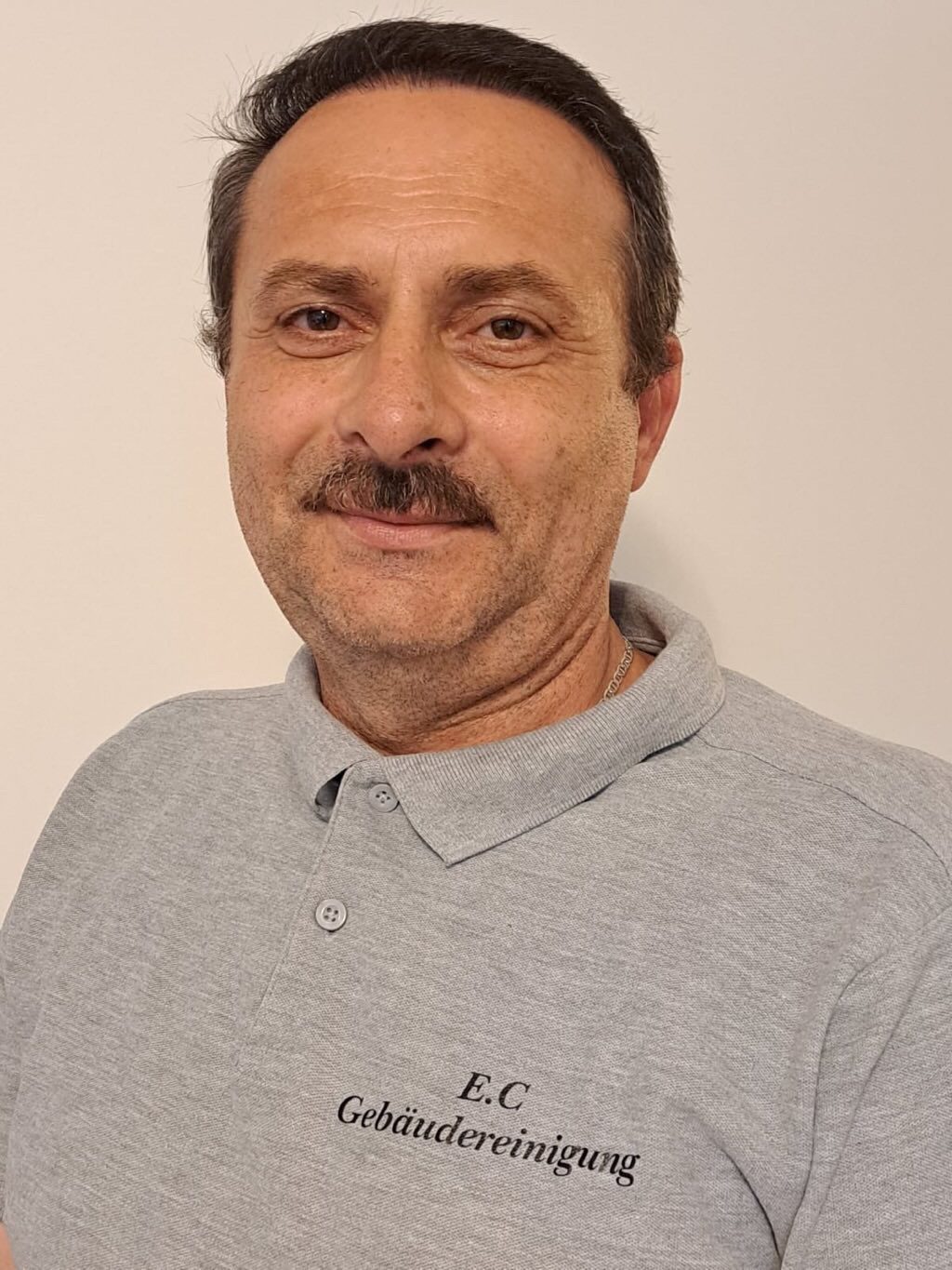 Emanuel Chereches – EC-Reinigung in Tirol